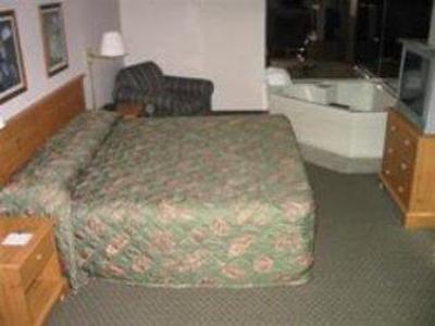фото отеля AmericInn Lodge & Suites Iron River