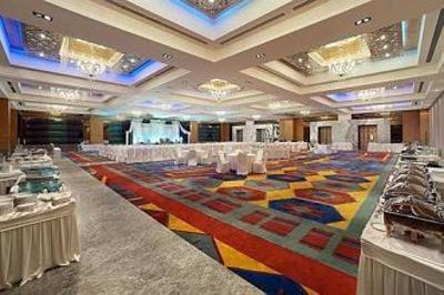 фото отеля The Grand Bhagwati Surat