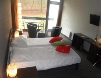 фото отеля Les Rhodos Hotel Chevetogne