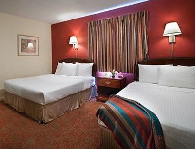 фото отеля Luxbury Inn & Suites