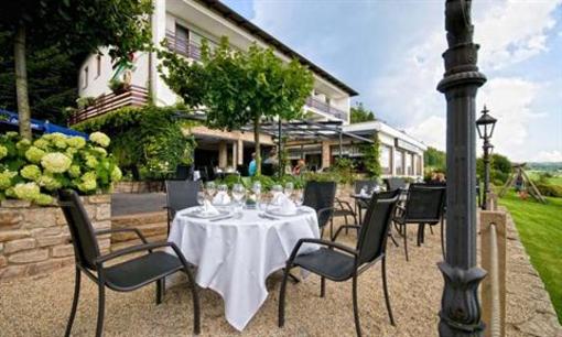 фото отеля Hotel Am Rosenberg Bad Driburg