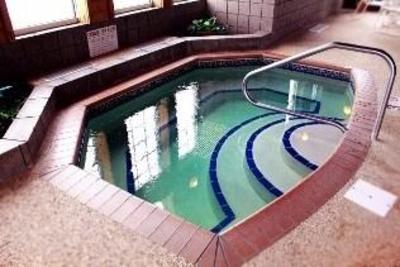 фото отеля Paynesville Inn & Suites