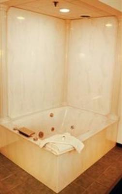 фото отеля Paynesville Inn & Suites