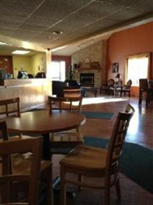 фото отеля Paynesville Inn & Suites