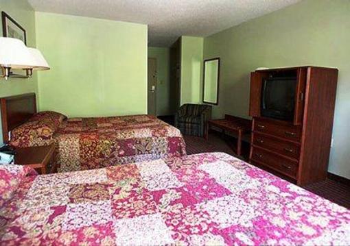 фото отеля Rodeway Inn Lakeville (New York)
