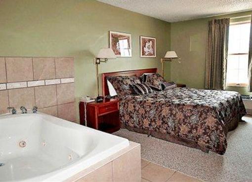 фото отеля Rodeway Inn Lakeville (New York)