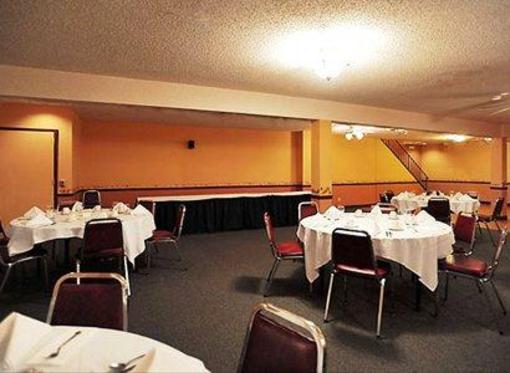фото отеля Rodeway Inn Lakeville (New York)