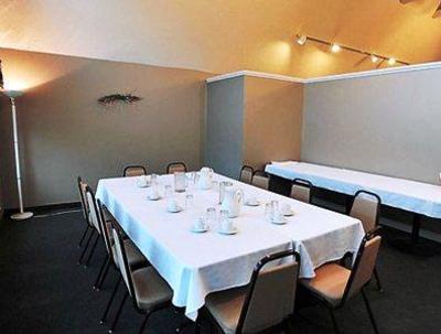 фото отеля Rodeway Inn Lakeville (New York)