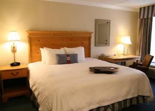 фото отеля Hampton Inn Caryville - I-75 Cove Lake State Park