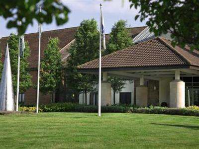 фото отеля De Vere Venues Wokefield Park