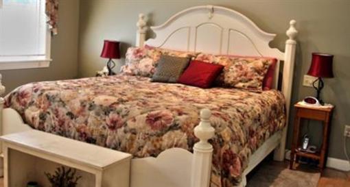 фото отеля Hammer Creek Hideaway Bed & Breakfast