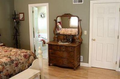 фото отеля Hammer Creek Hideaway Bed & Breakfast