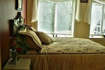 фото отеля Hammer Creek Hideaway Bed & Breakfast