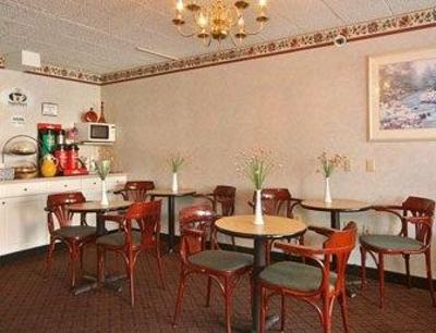фото отеля Super 8 Batavia