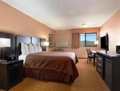 фото отеля Travelodge Globe
