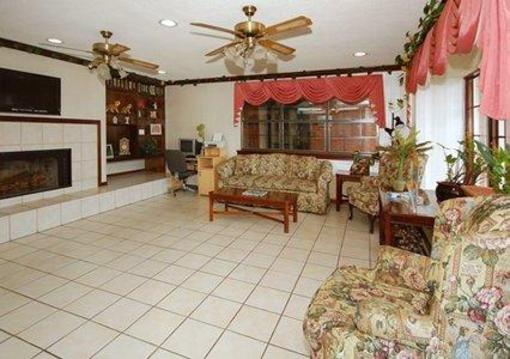 фото отеля Rodeway Inn & Suites Smyrna (Tennessee)