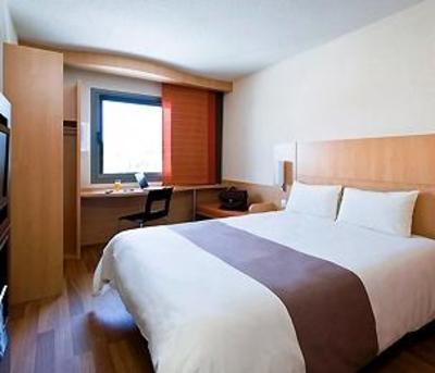 фото отеля Hotel Campanile Paris Sud Porte De Versailles Issy-les-Moulineaux