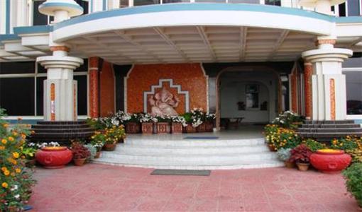 фото отеля Puri Beach Resort