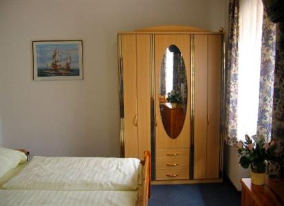 фото отеля Pension Locarno Munich