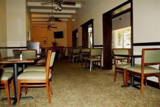 фото отеля Amberley Suite Hotel