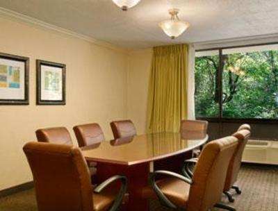 фото отеля Howard Johnson Cheverly