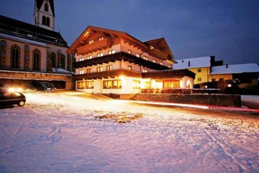 фото отеля Hotel Gasthof Cafe Neuwirt
