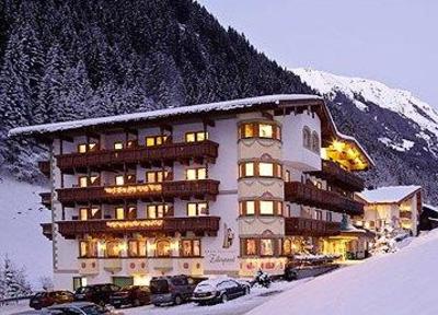 фото отеля Hotel Zillergrund Mayrhofen