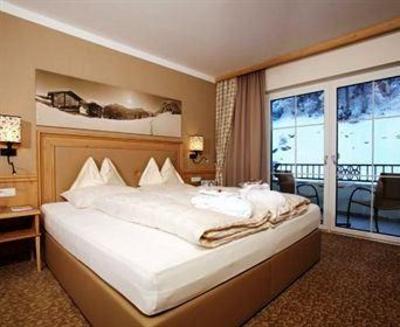 фото отеля Hotel Zillergrund Mayrhofen