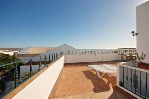 фото отеля Hostal La Posada Conil De La Frontera