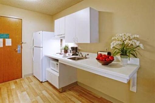 фото отеля Extended StayAmerica Cincinnati - Blue Ash - North