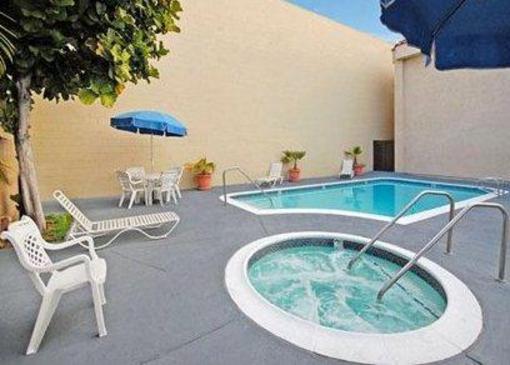 фото отеля Quality Inn Near Long Beach Airport
