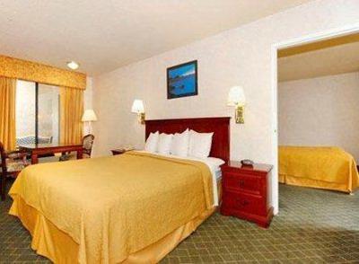 фото отеля Quality Inn Near Long Beach Airport