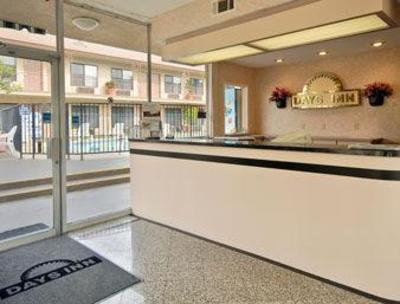 фото отеля Studio City Court Yard Hotel