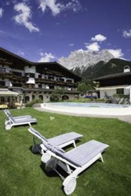 фото отеля Family Wellnesshotel Tirolerhof