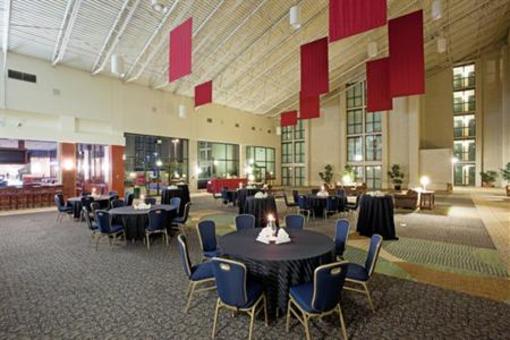 фото отеля Crowne Plaza Hotel Hunt Valley Timonium