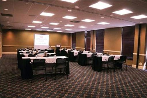фото отеля Crowne Plaza Hotel Hunt Valley Timonium