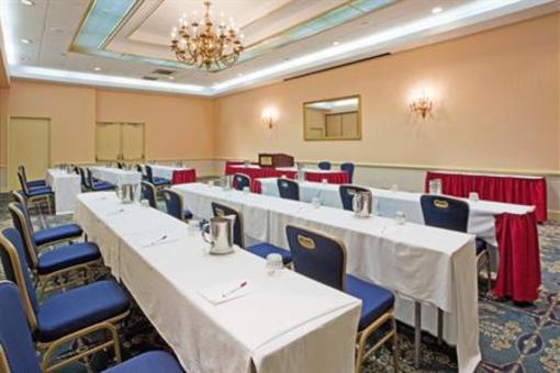 фото отеля Crowne Plaza Hotel Hunt Valley Timonium