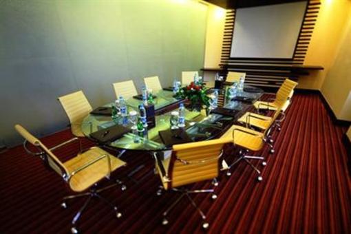 фото отеля Four Points by Sheraton Riyadh Khaldia