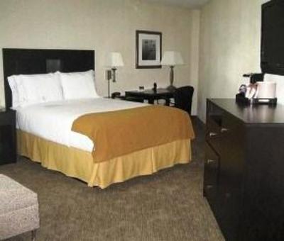 фото отеля Holiday Inn Express Newport Beach