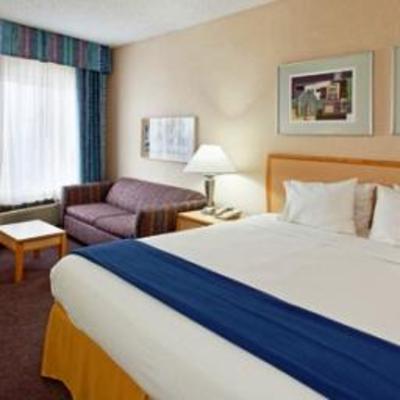 фото отеля Holiday Inn Express Hotel & Suites San Antonio Rivercenter Area