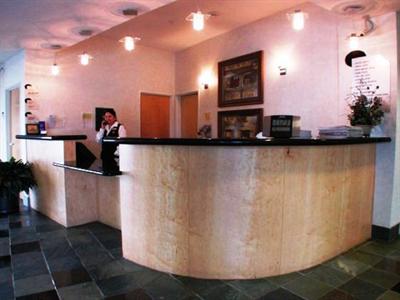 фото отеля Holiday Inn Express Hotel & Suites San Antonio Rivercenter Area