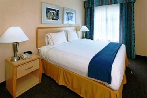 фото отеля Holiday Inn Express Hotel & Suites San Antonio Rivercenter Area