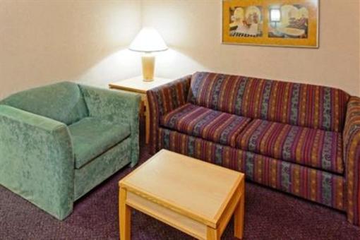 фото отеля Holiday Inn Express Hotel & Suites San Antonio Rivercenter Area