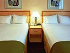 фото отеля Holiday Inn Express Hotel & Suites San Antonio Rivercenter Area