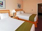 фото отеля Holiday Inn Express Hotel & Suites San Antonio Rivercenter Area