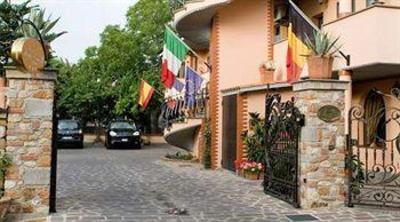 фото отеля Hotel Louis II Ciampino