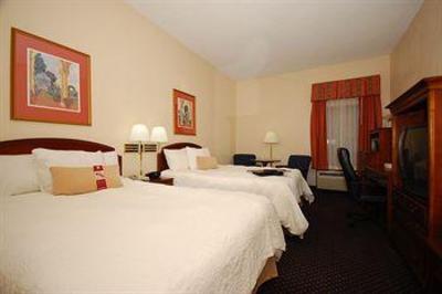 фото отеля Hampton Inn Petersburg - Ft. Lee