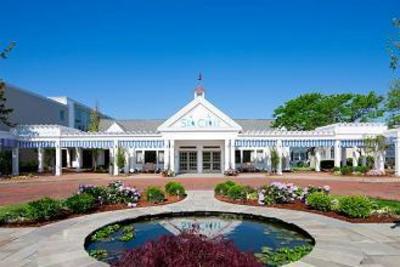 фото отеля Sea Crest Oceanfront Resort North Falmouth