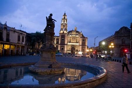 фото отеля Hampton Inn & Suites Mexico City - Centro Historico