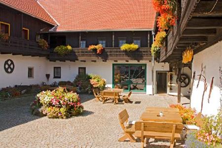 фото отеля Landhotel Reiterhof Kleebauer